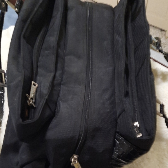 Nicole Miller New York Classic Black Overnight Shoulder Bag wi - Picture 5 of 14